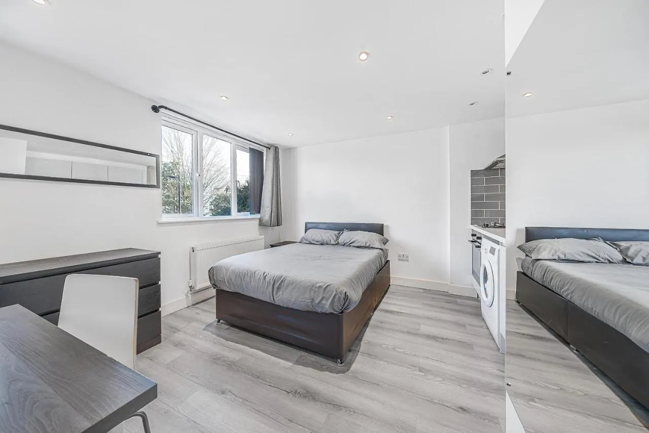 Top Floor Studio In Camberwell location